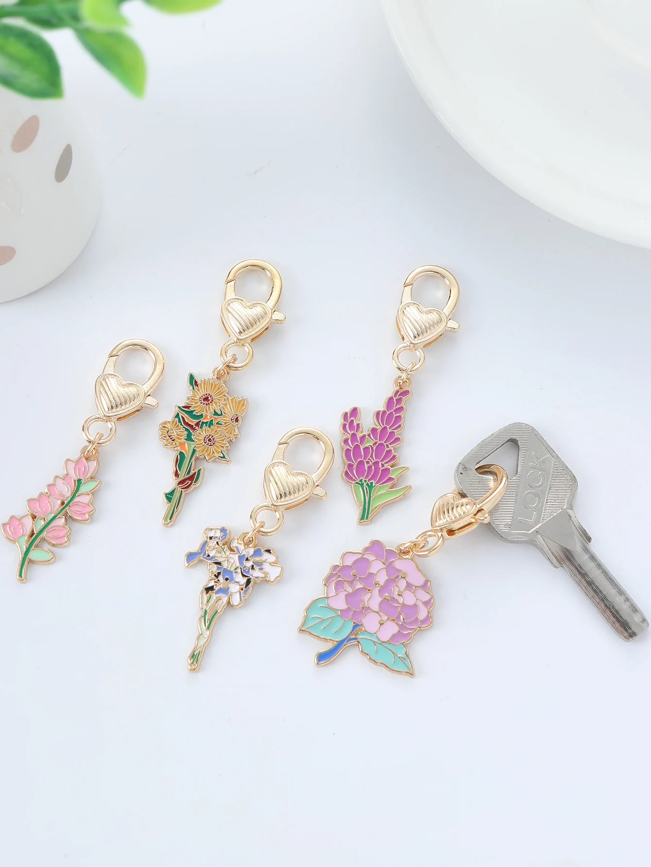 5PCS Cute Enamel Purple Rose Flower Key Ring Sweet Key Chains for Women Girls Handbag Accessories DIY Jewelry Lovers best Friend