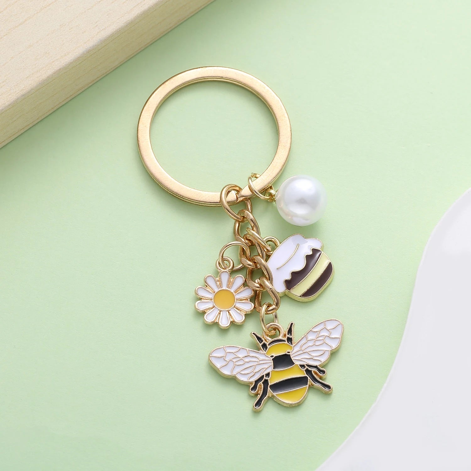 1pc Fashionable Enamel Bee, Honey, Flower Charms Keychain, Alloy Metal Insect Key Ring, For Car Keys, Backpacks, Wallets